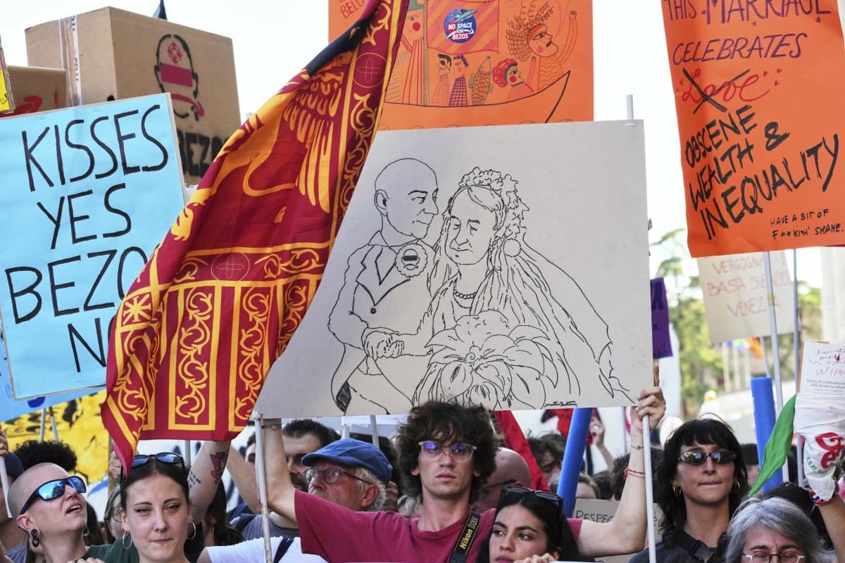 Fact Check: Jeff Bezos faces protests over his 'obscene wealth' during Venice wedding.
