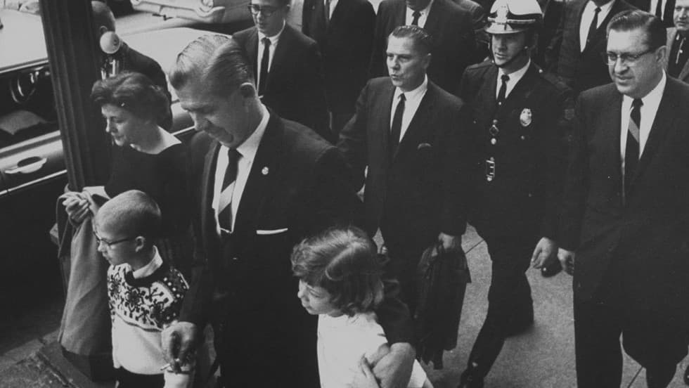 Fact Check: Michigan authorities call off search for Jimmy Hoffa's remains.