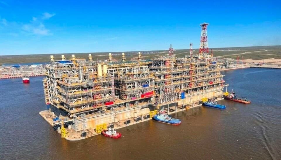 Fact Check: Russia's Arctic LNG 2 aims for 20 million tons of LNG annually.