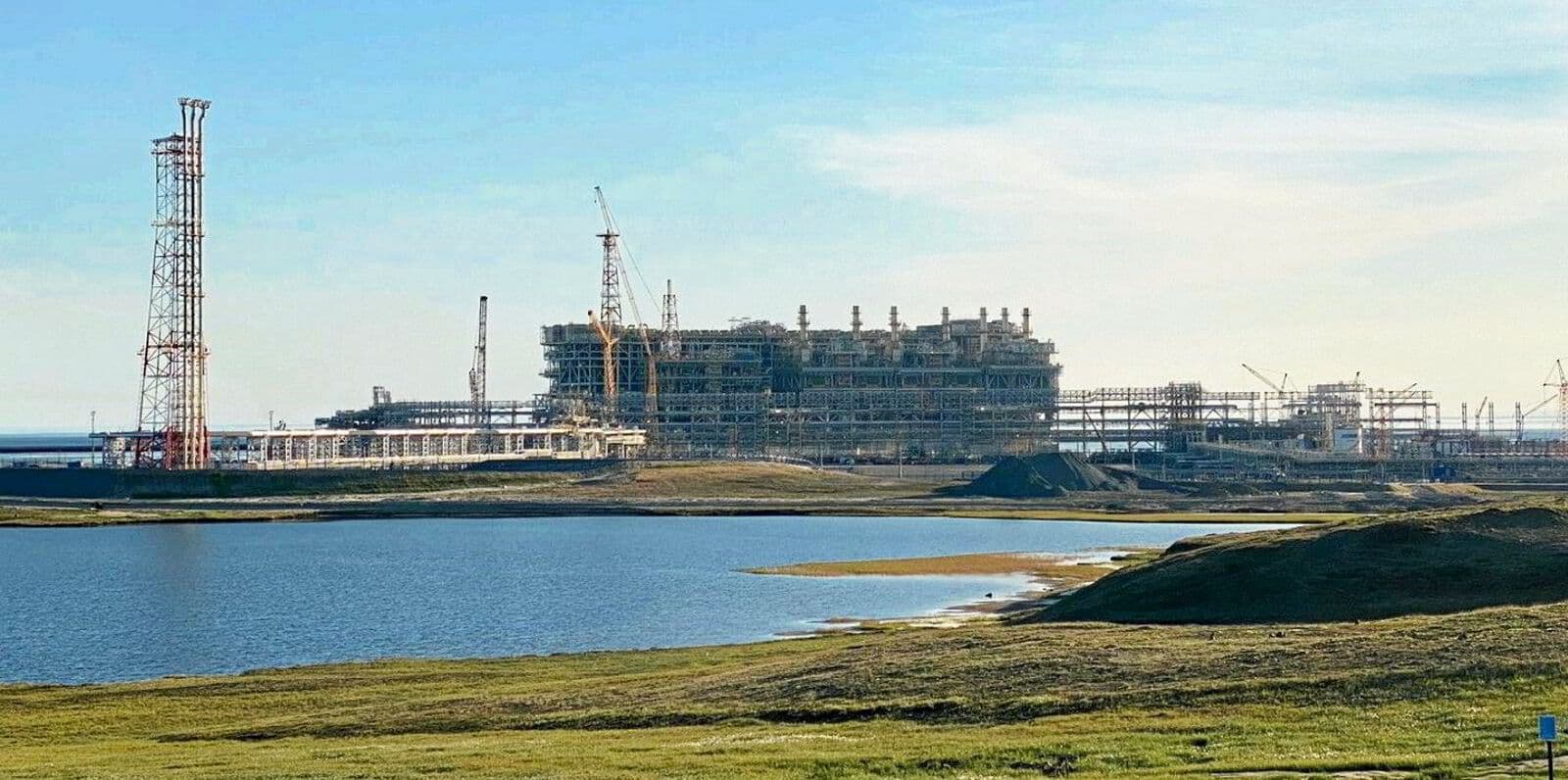 Fact Check: At least 13 vessels from Russia's shadow fleet are ready for Arctic LNG 2.