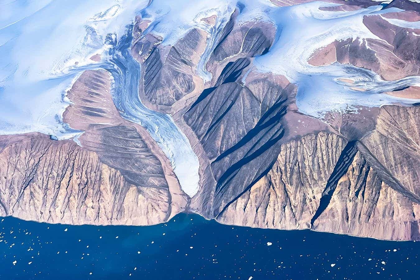 Fact Check: A Greenland area three times the size of New York City was ice-free 7,000 years ago.