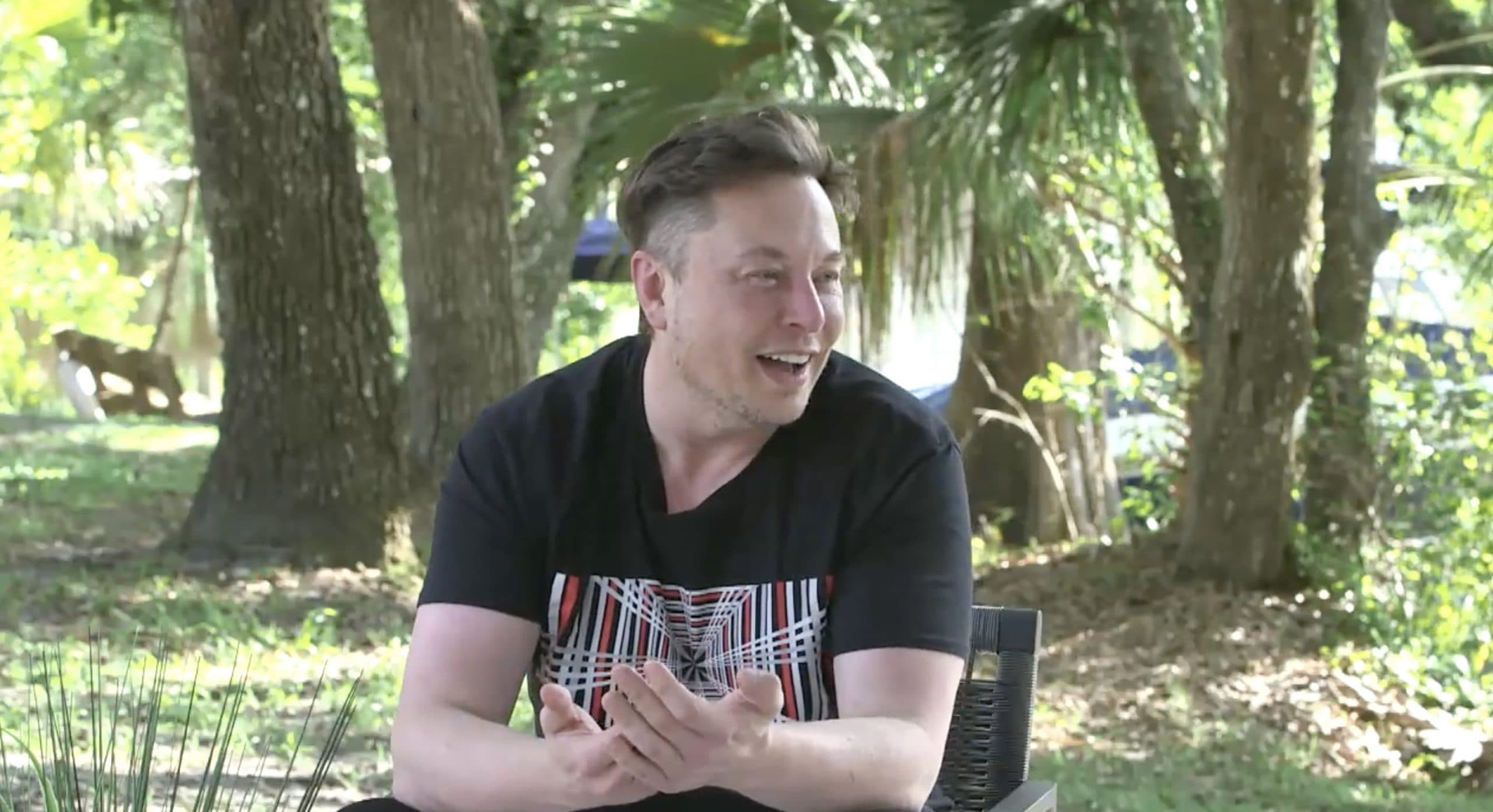 Fact Check: Elon Musk is or was an undocumented immigrant
