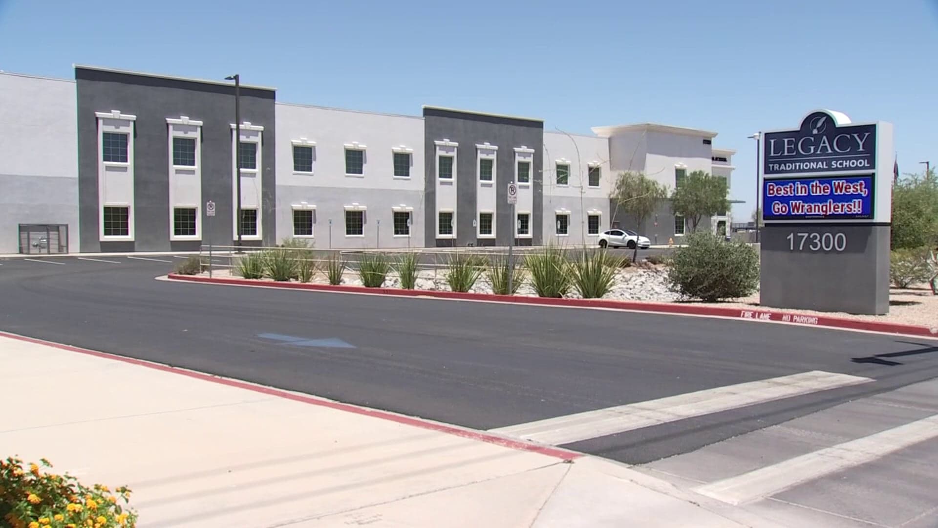 Fact Check: Students planned to stab boy in bathroom and wear gloves to avoid fingerprints.