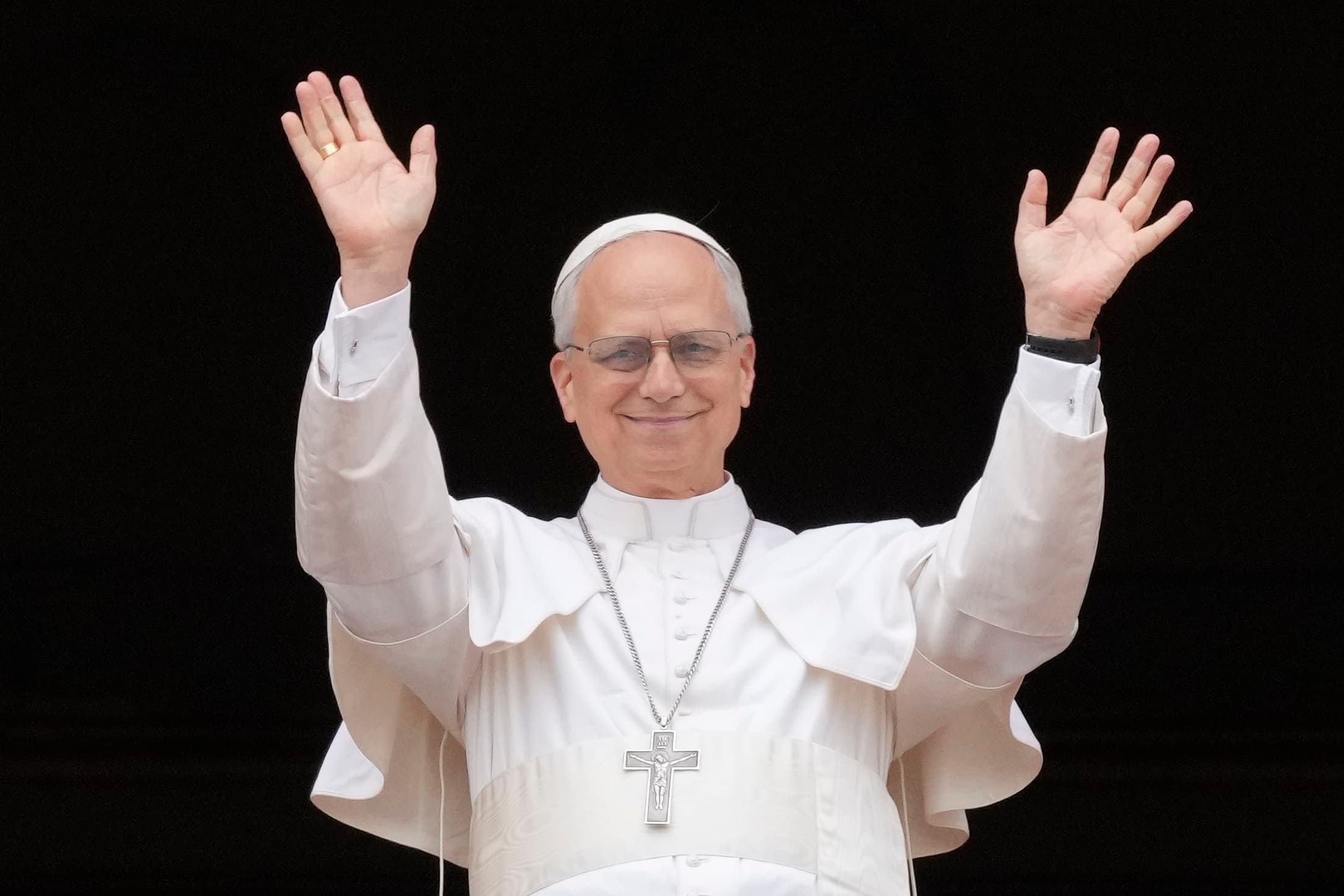 Fact Check: Pope Leo XIV blesses mothers of fallen soldiers during pilgrimage.
