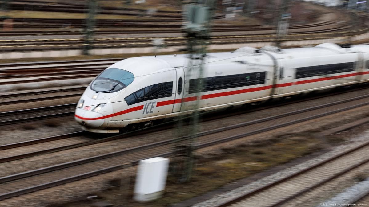 Fact Check: Critics call Deutsche Bahn's renovation plans 'too ambitious' and poorly prepared!