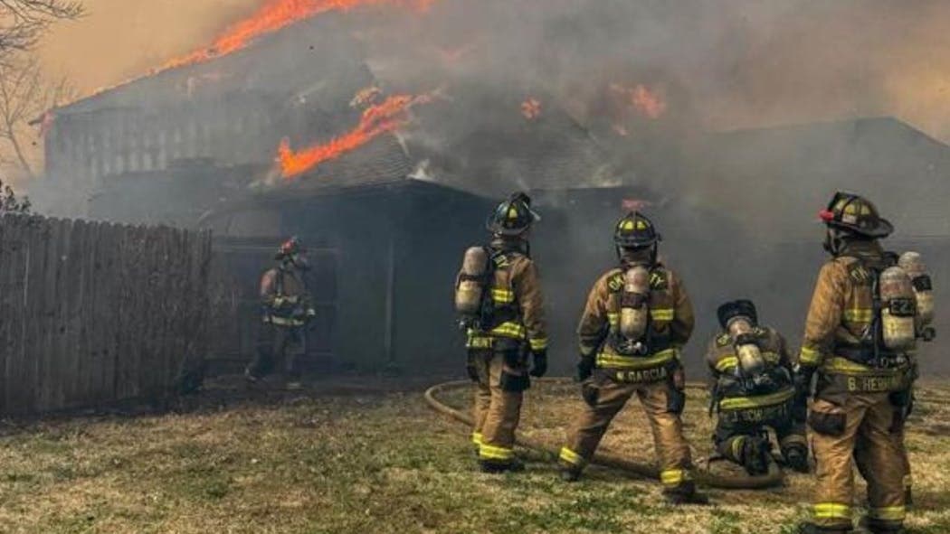Fact Check: Oklahoma wildfires destroyed thousands of acres and killed several people in March.