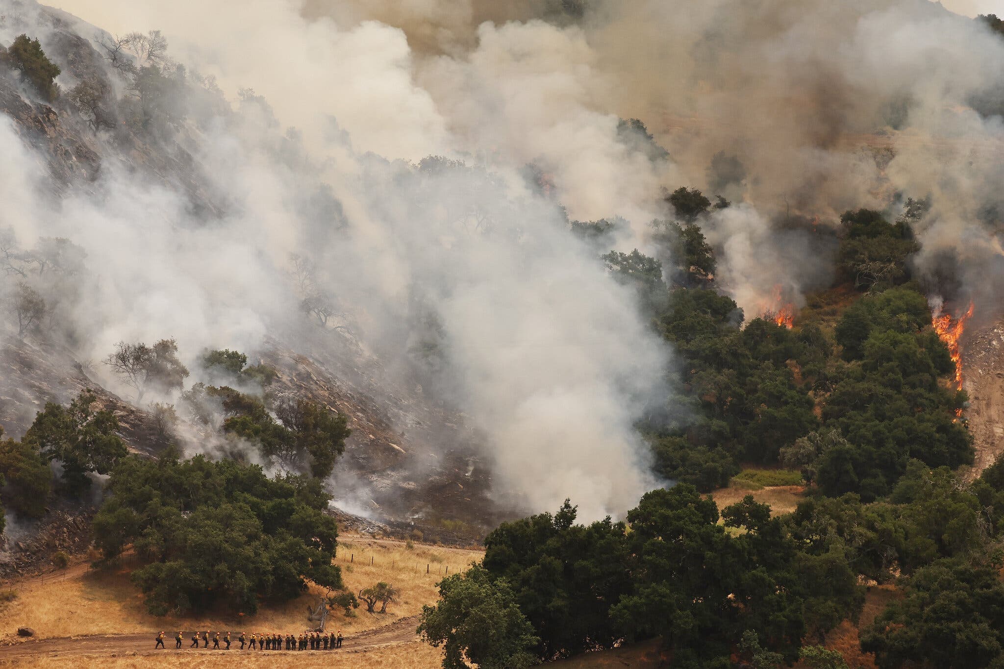 Fact Check: Lake Fire threatens to engulf 1,000 acres near Silverwood Lake.