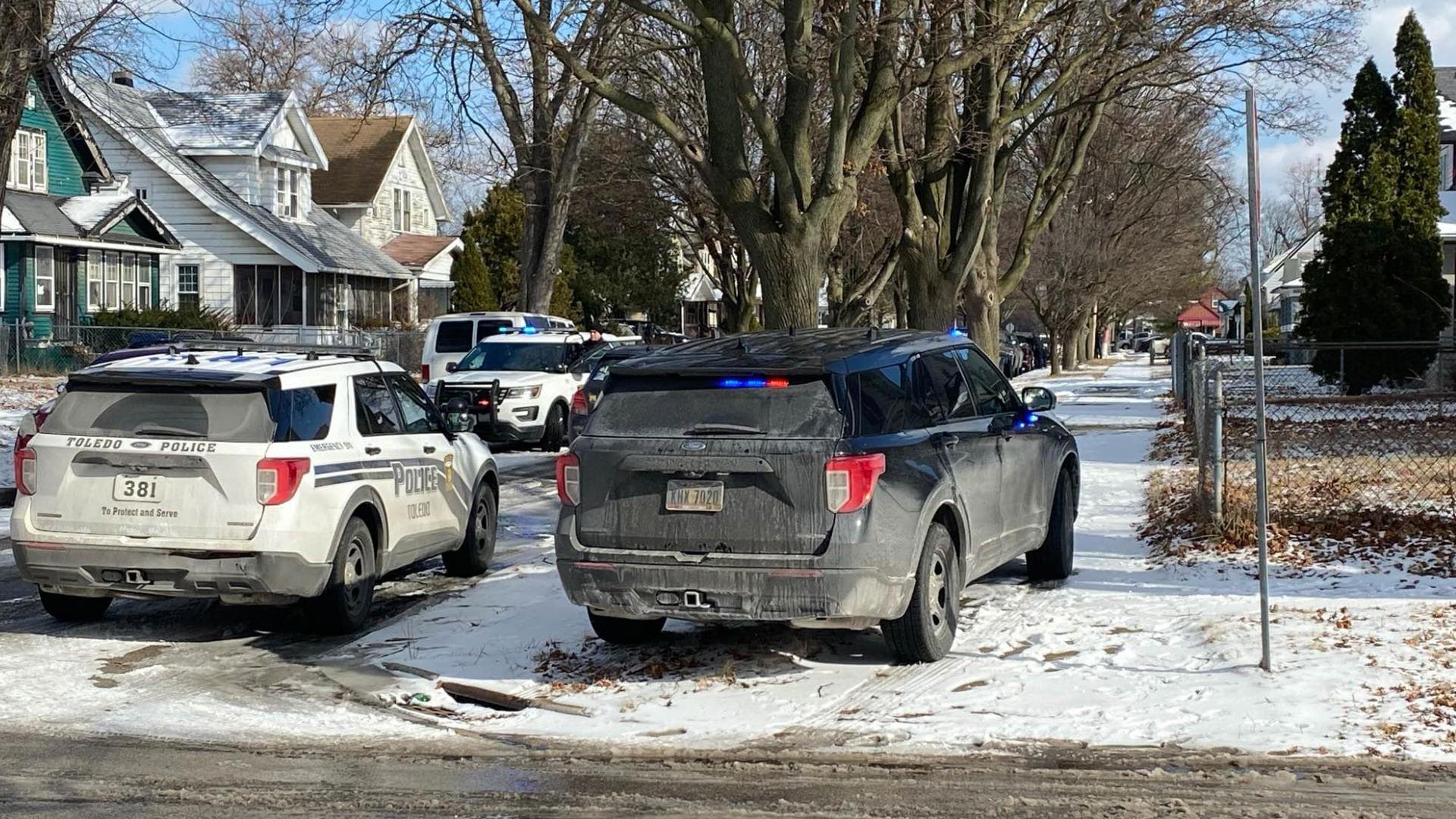 Fact Check: Explosion heard at 8:05 p.m. during police standoff.