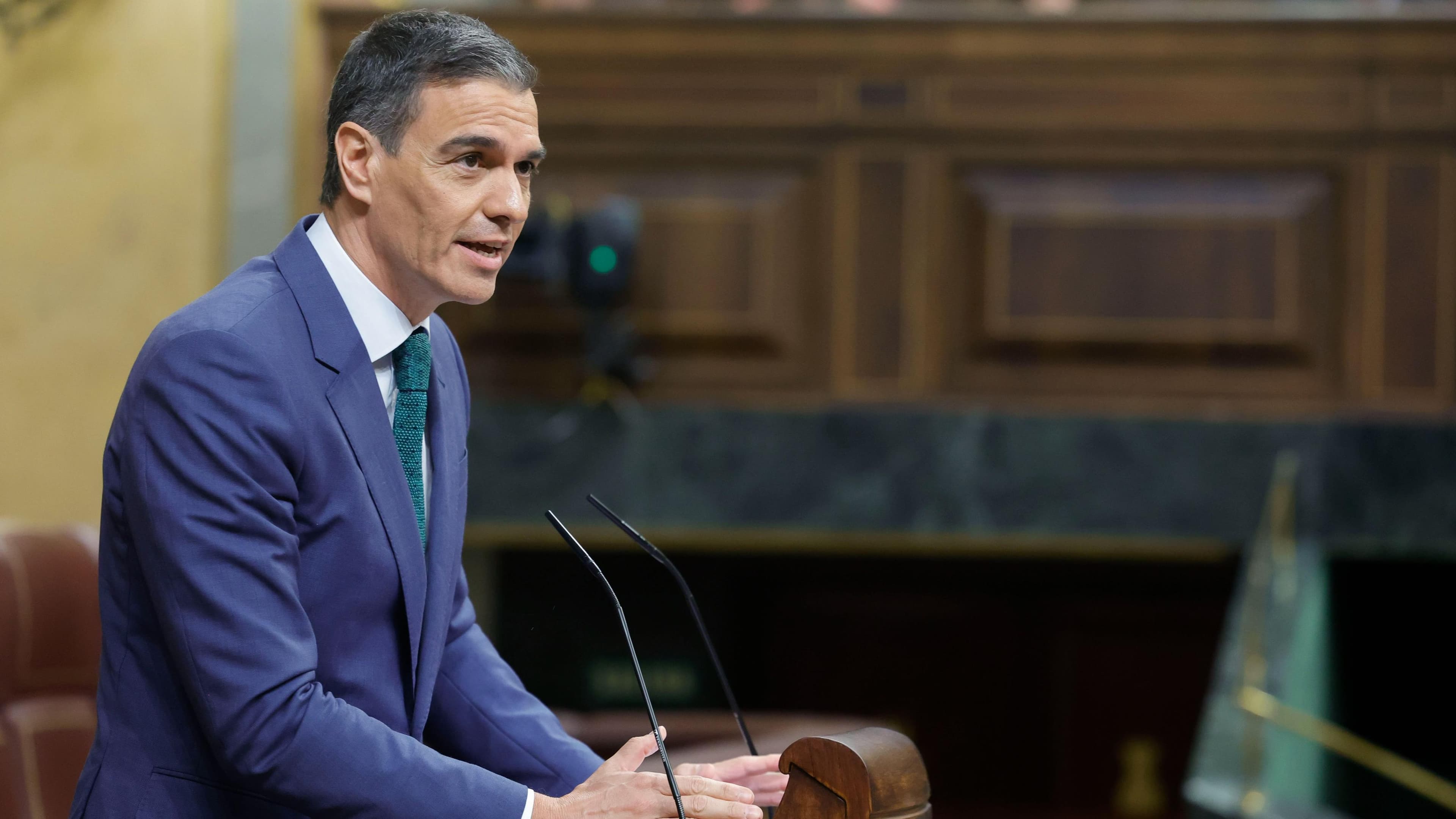 Fact Check: Corruption scandals have grown despite promises of democratic renewal from Sánchez.
