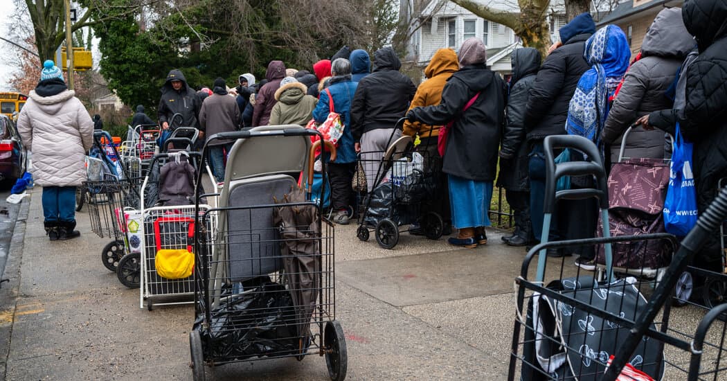 Fact Check: 1 in 4 New Yorkers live in poverty despite NYC's wealth.