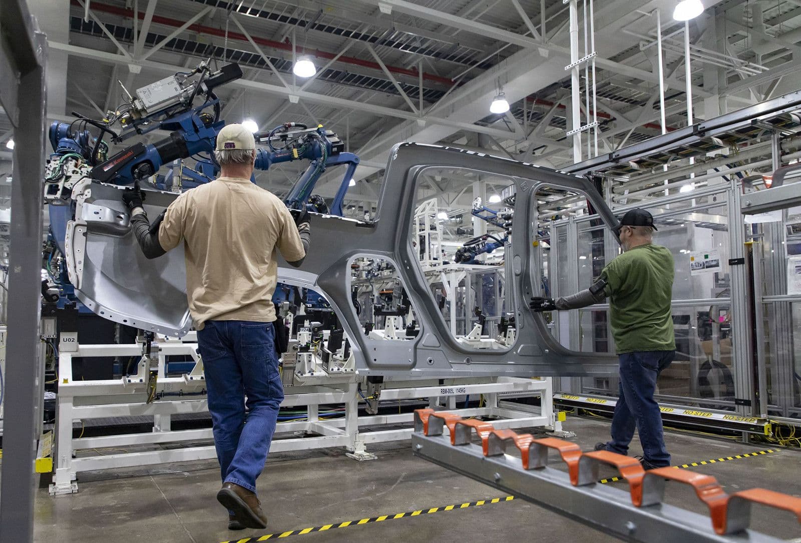 Fact Check: US manufacturing jobs plummeted from 20% to just 8% under Trump's policies.
