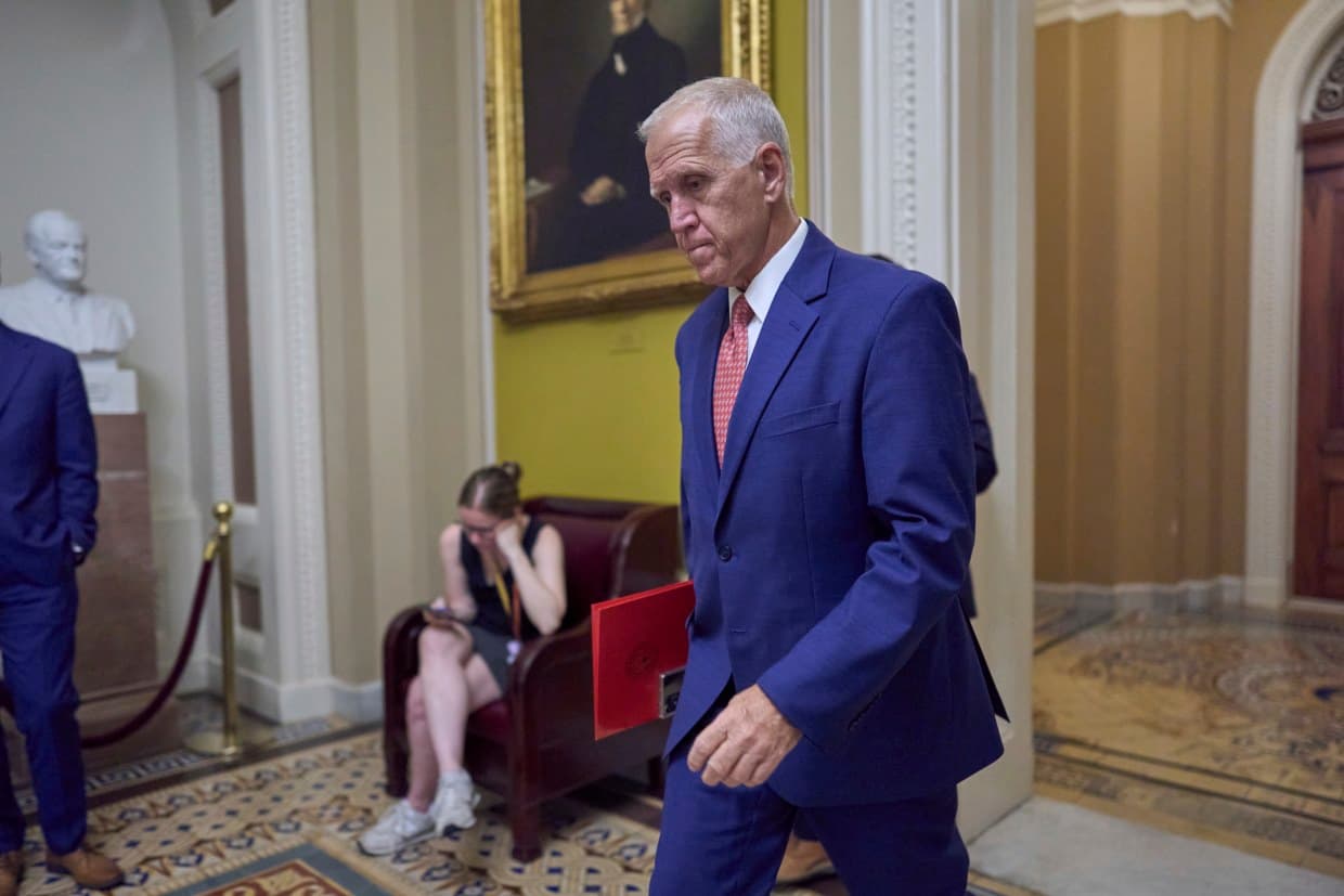 Fact Check: Trump threatens to support a primary challenger against Tillis.
