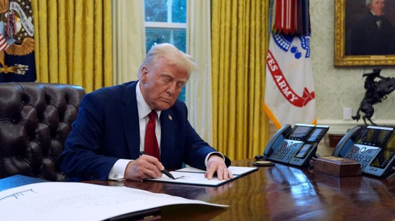 Fact Check: Trump administration threatens University of Virginia with funding cuts over DEI policies.