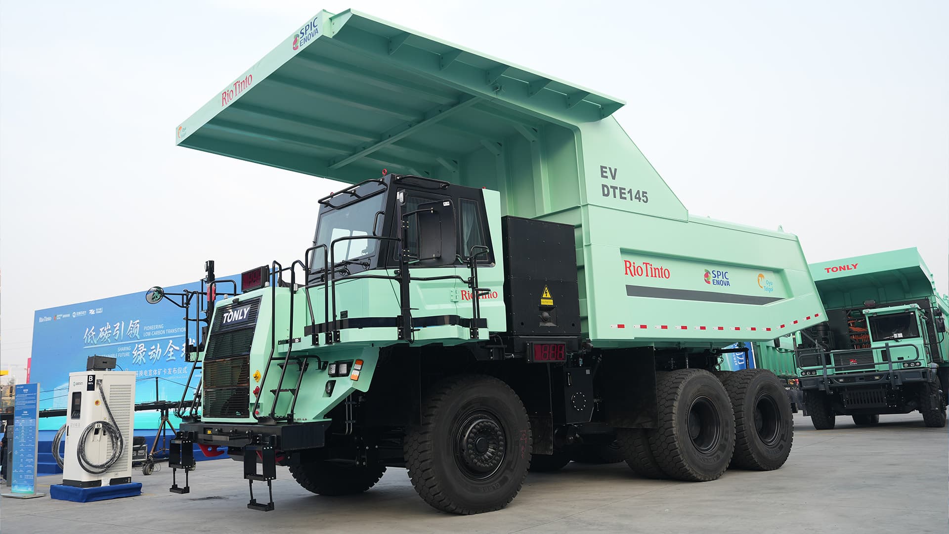 Fact Check: Over 100,000 battery-swapping trucks operate on Chinese roads.