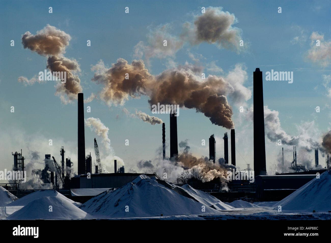 Fact Check: Chemical Valley's air pollution levels are among the highest in Canada.
