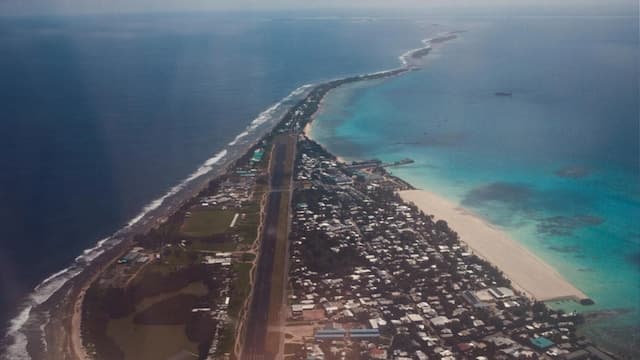 Fact Check: Over one-third of Tuvalu's population applied for climate visas to Australia.