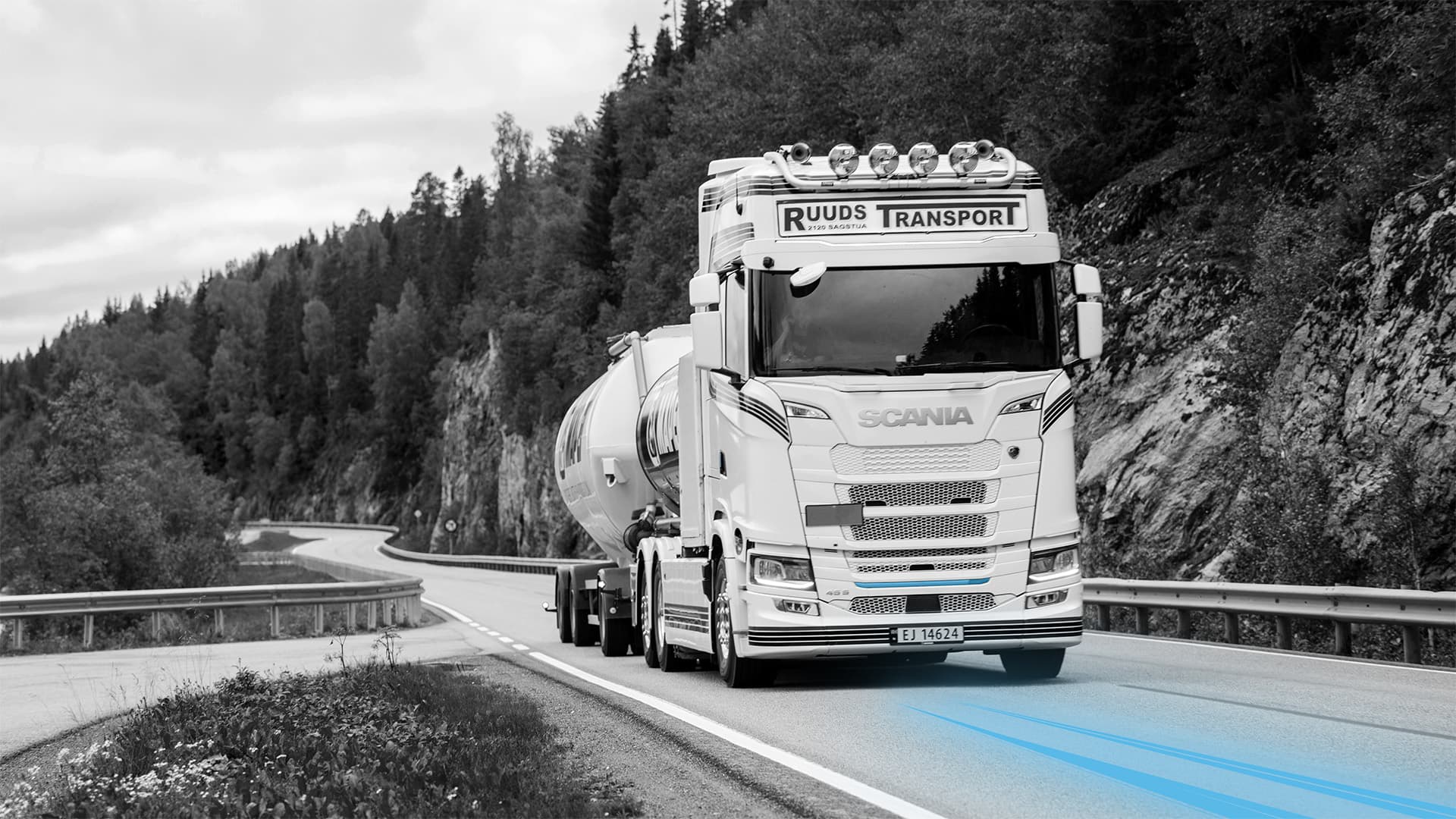 Fact Check: Scania's electric truck claims 510 km range with a 560 kWh battery.
