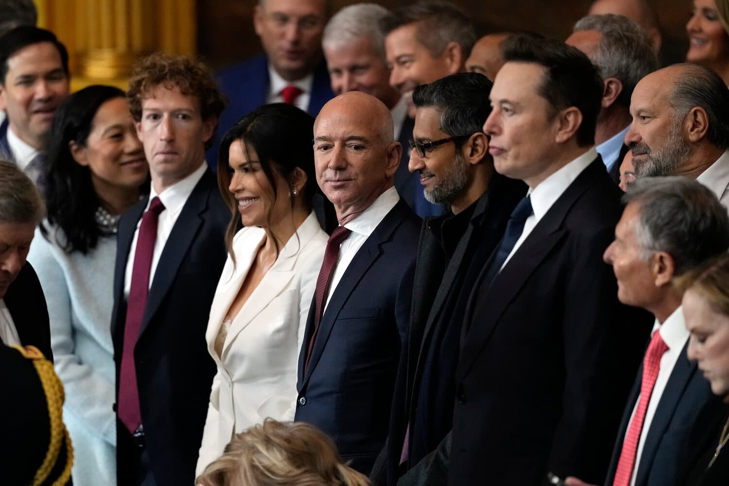 Fact Check: Bezos changes wedding venue after protests.