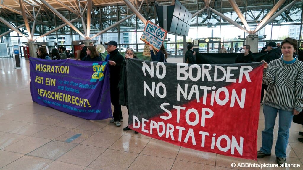 Fact Check: Deportations of stateless individuals are on the rise.
