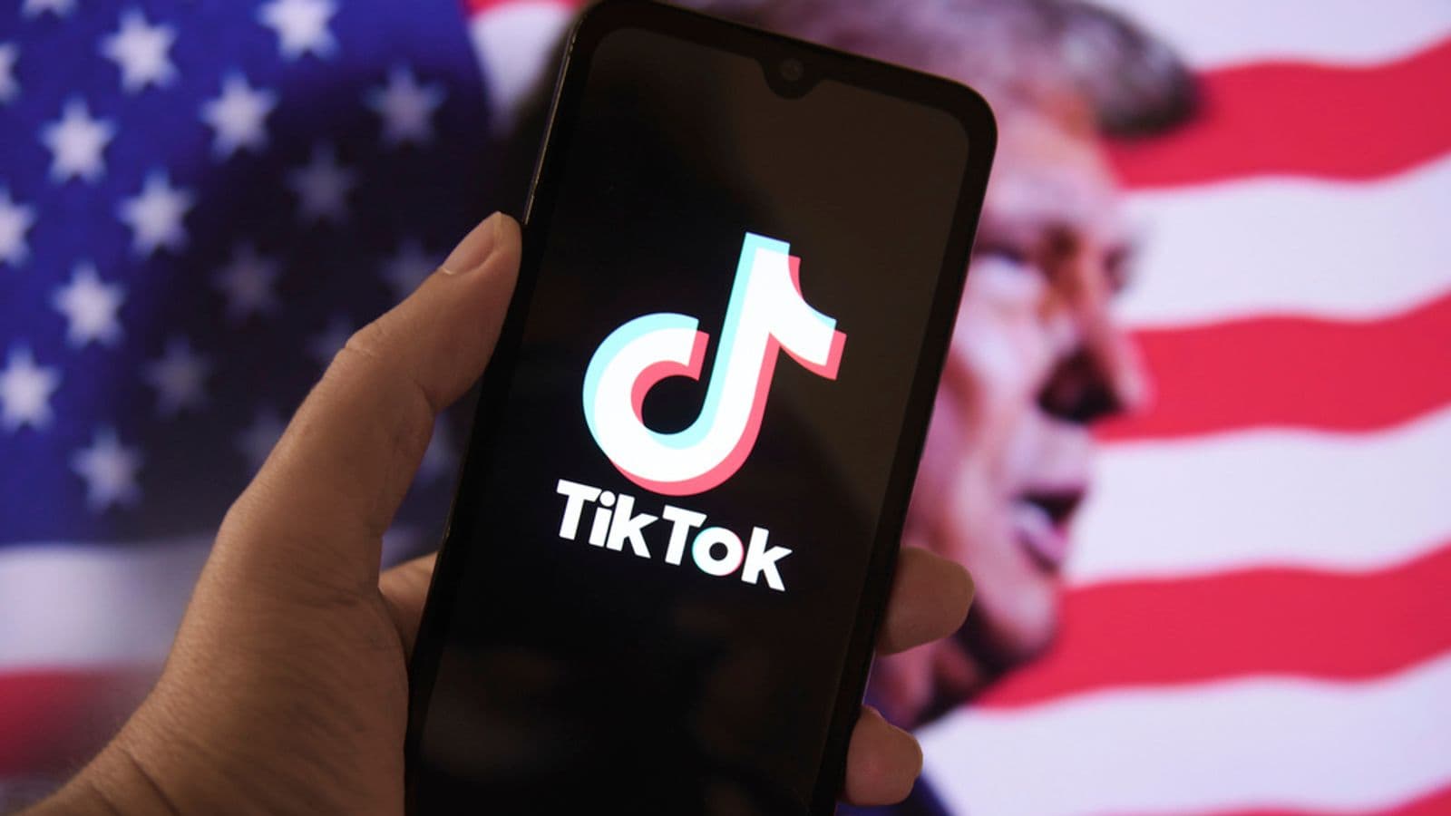 Fact Check: Trump now supports TikTok's continued use in the US.