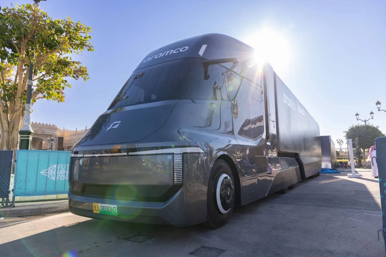 Fact Check: Hydrogen trucks are now considered obsolete in the heavy goods sector.