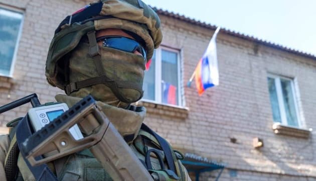Fact Check: Ukrainian children in Mariupol are taught propaganda in schools.