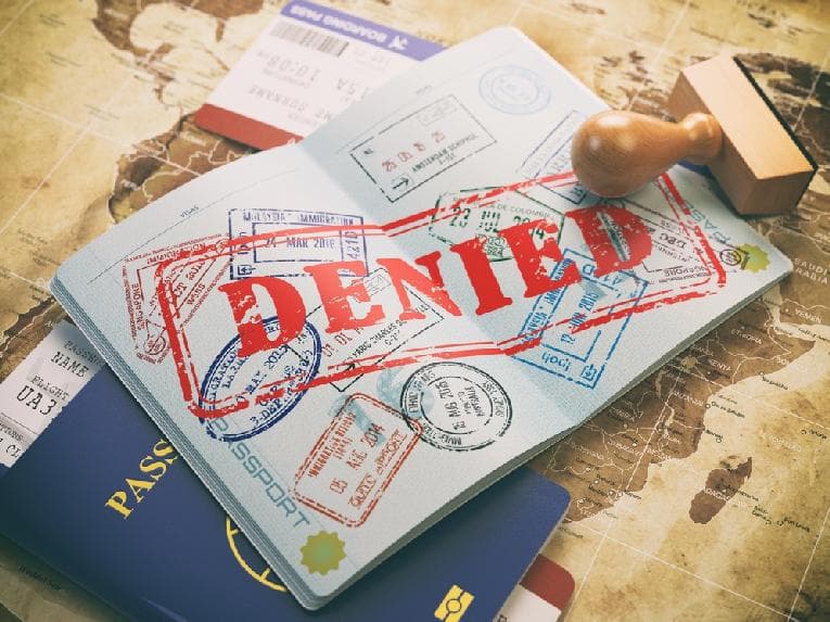 Fact Check: Court ruled Thomas not born 'in the United States,' denying him citizenship.