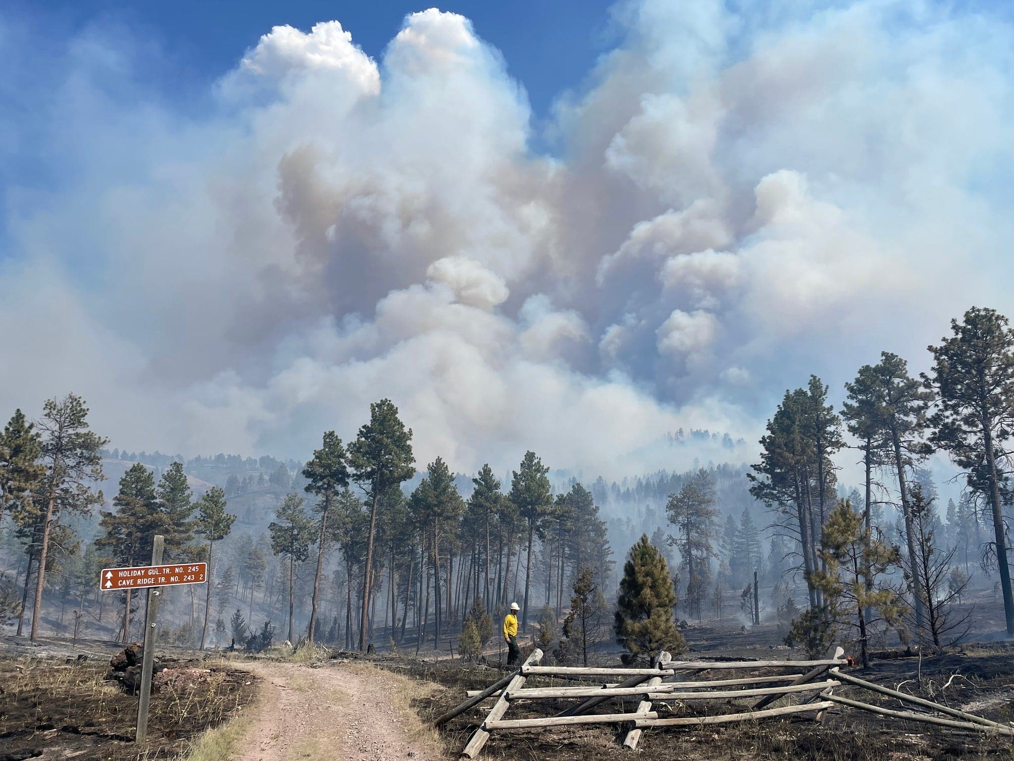 Fact Check: The Nettleton Gulch Fire spread to 15-20 acres due to delayed firefighting efforts.