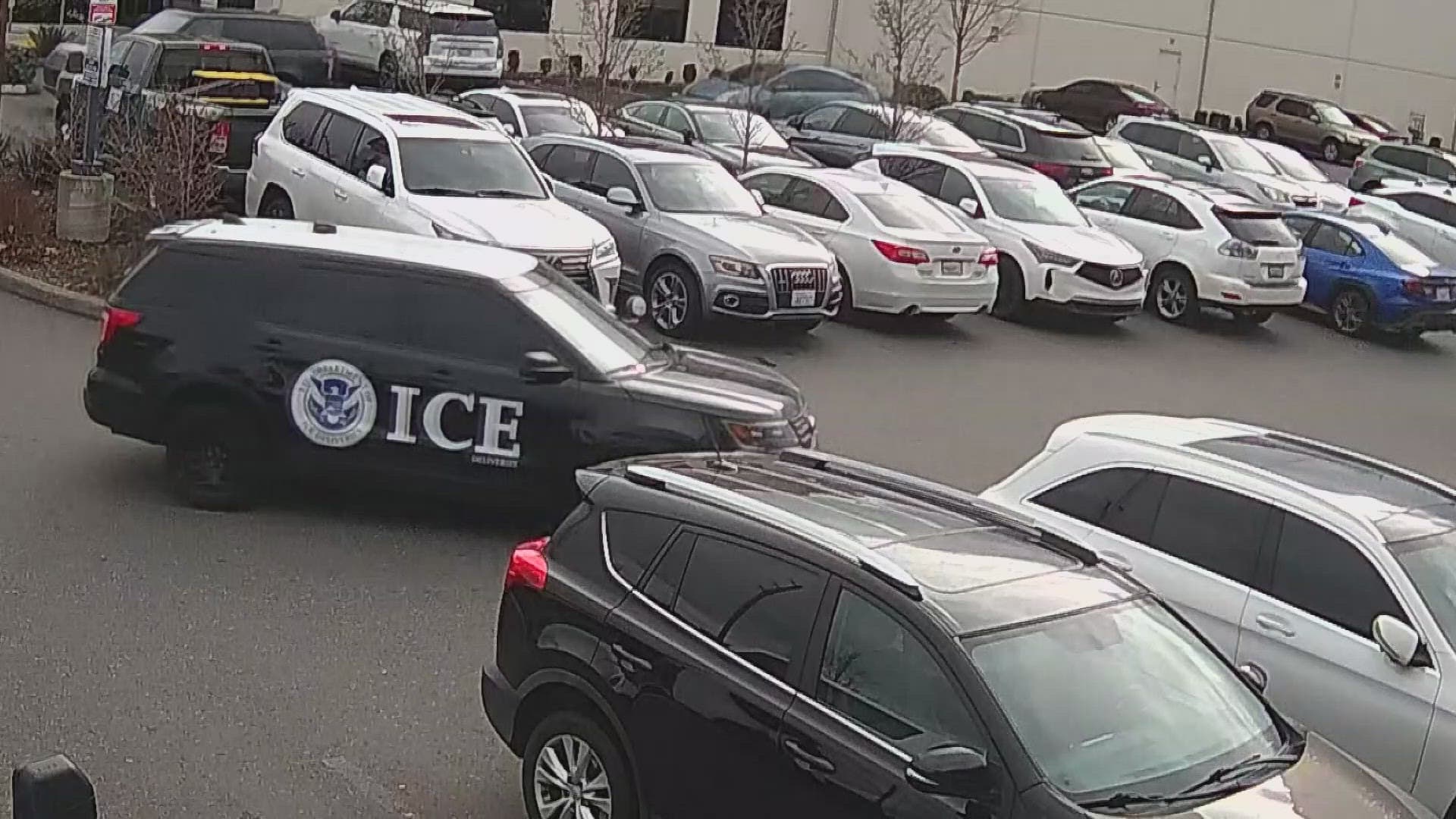 Fact Check: Impersonating an ICE agent leads to serious criminal charges.