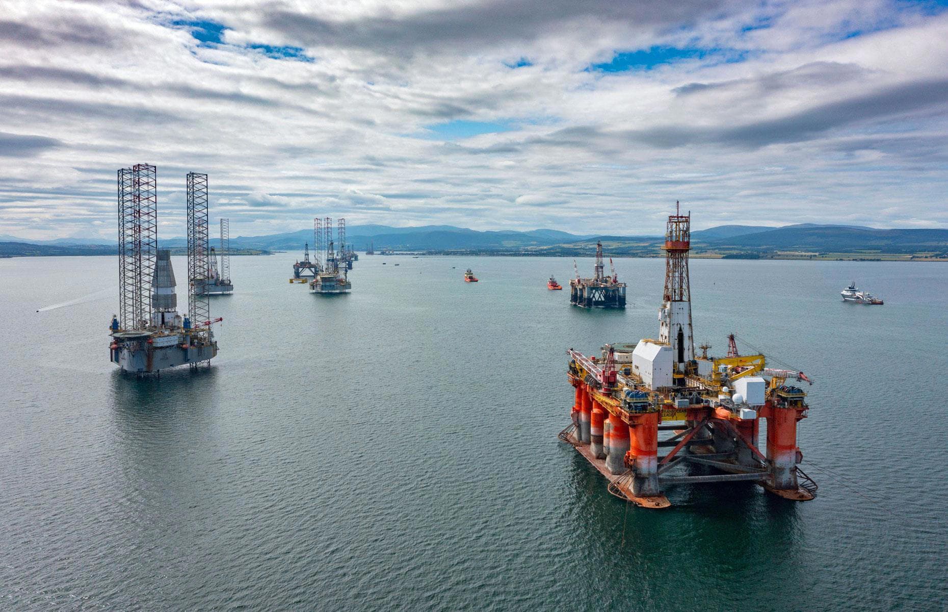 Fact Check: Wealthy nations must phase out fossil fuels by 2030 under international law.