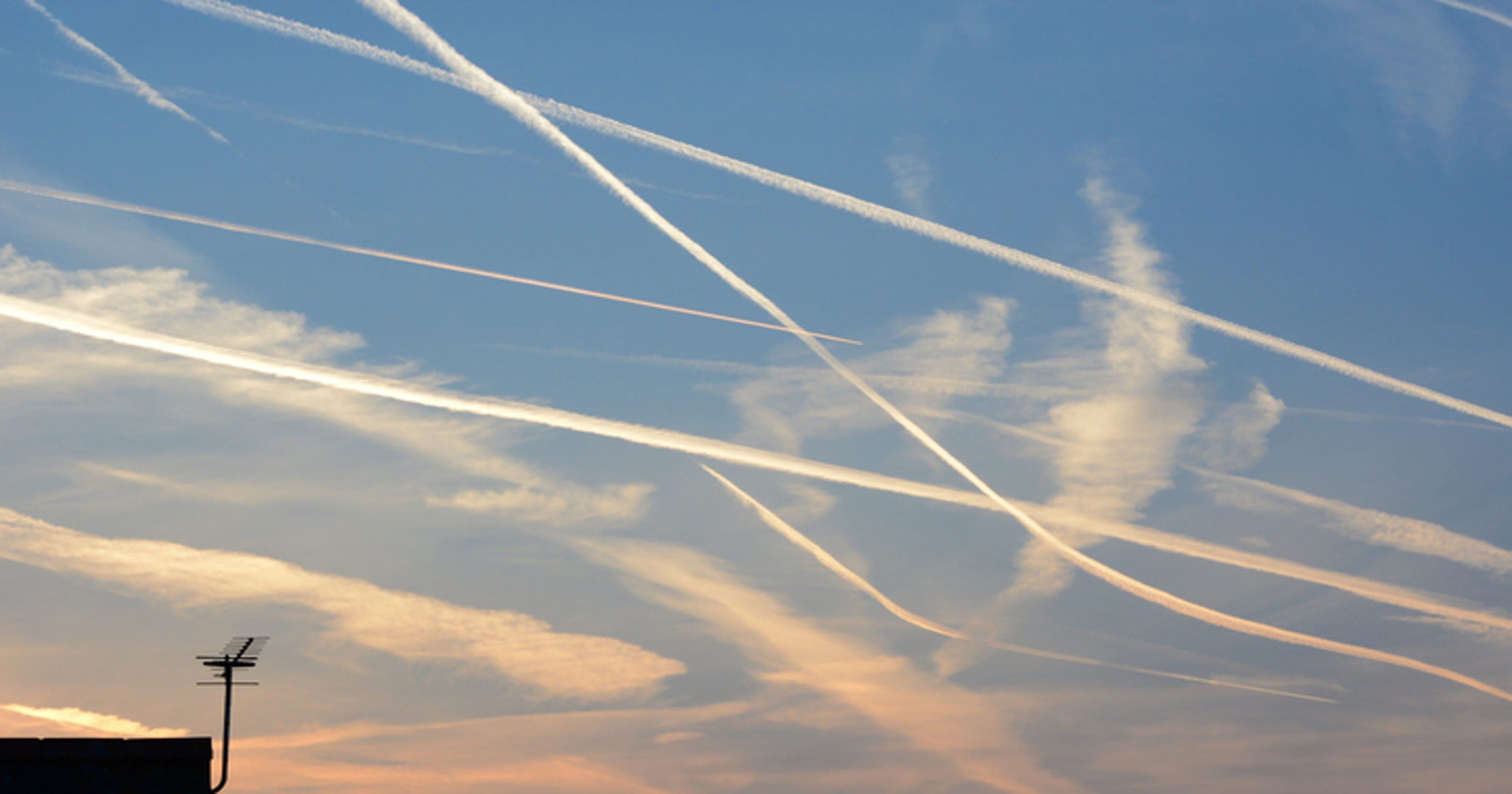 Fact Check: Are the white trails behind high altitude jet aircraft chemtrails?