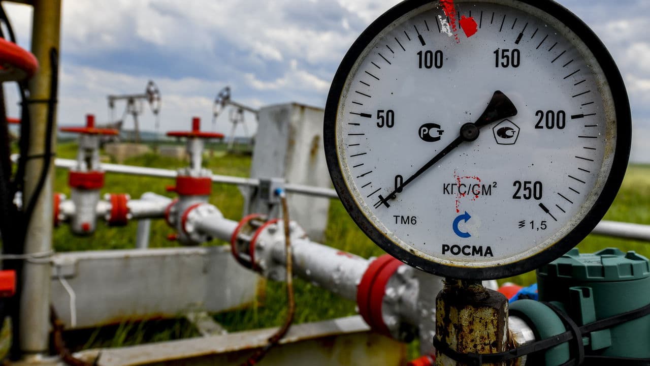 Fact Check: Vladimir Putin's economic machine is sputtering!