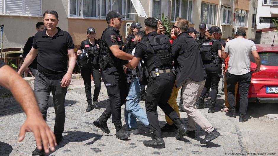Fact Check: Over 50 detained at Istanbul's banned LGBTQ Pride parade.