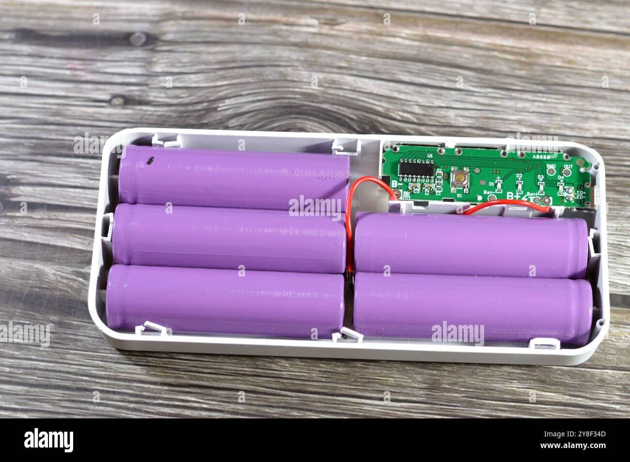 Fact Check: Lithium-ion batteries are commonly used in portable electronic devices.