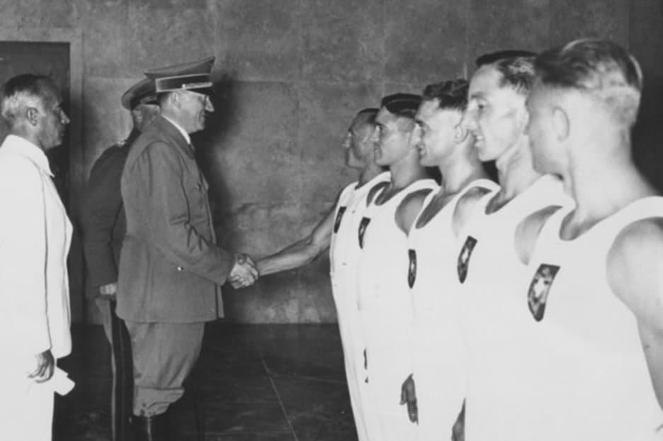 Fact Check: Hitler once had a gay fling in his youth