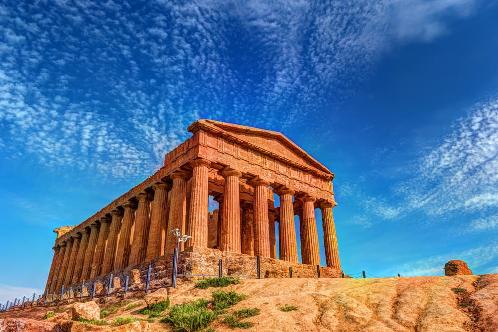 Fact Check: Italy is home to numerous UNESCO World Heritage Sites.