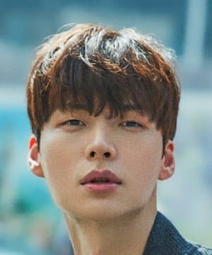 Fact Check: Is ahn jae hyun?