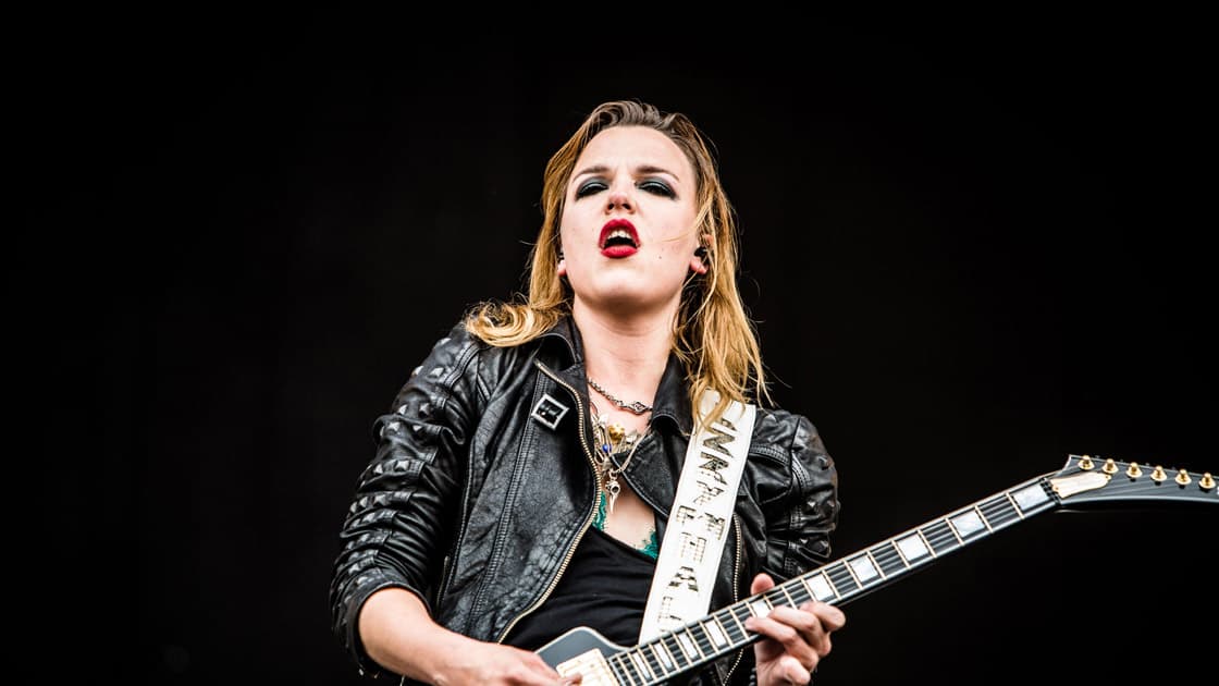 Fact Check: Is lzzy hale sick?