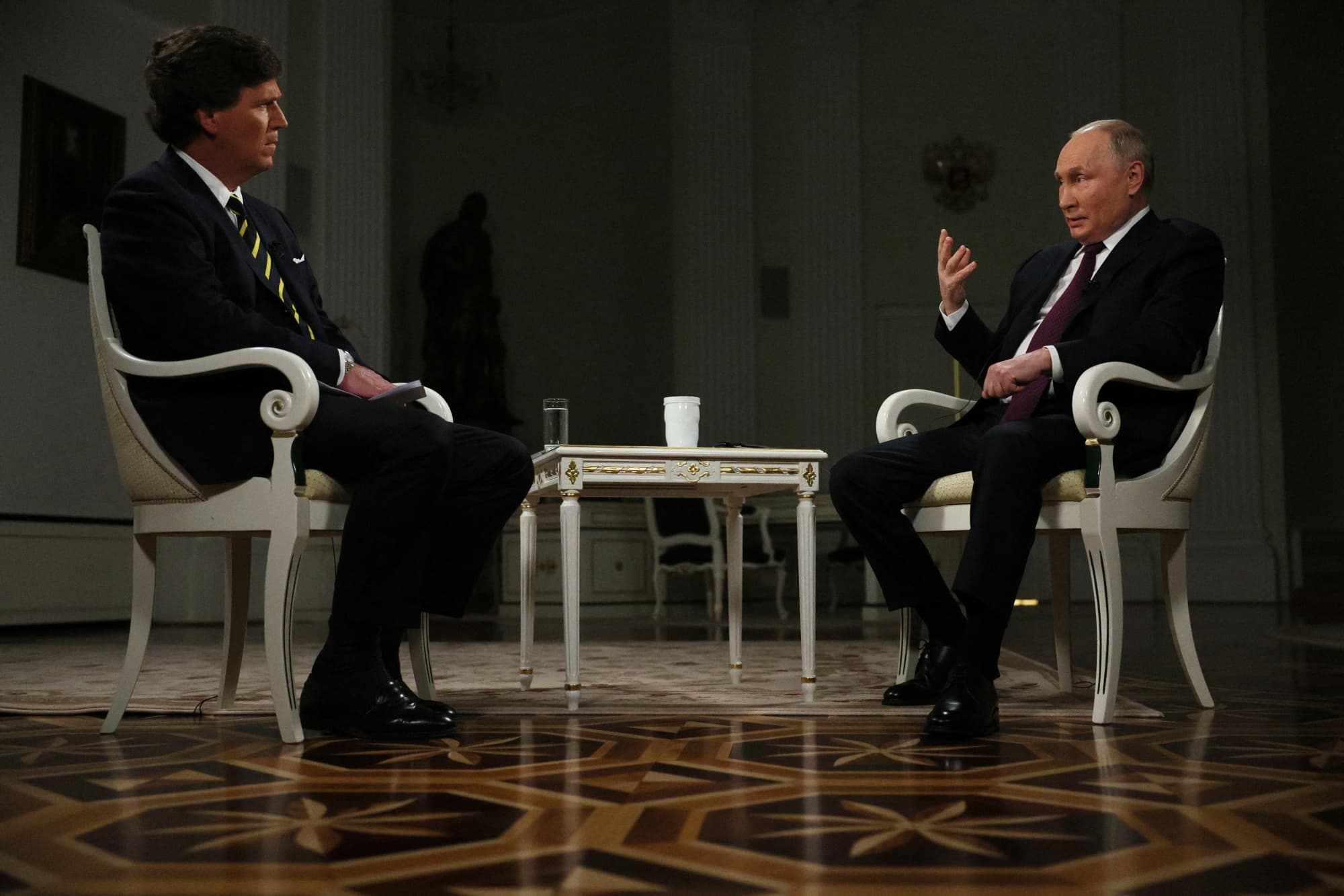 Fact Check: Tucker Carlson is a far right extremist and a Putin supporter