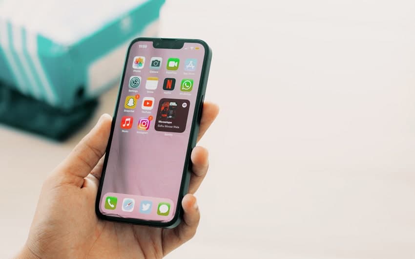Fact Check: Is the iPhone 13 waterproof?
