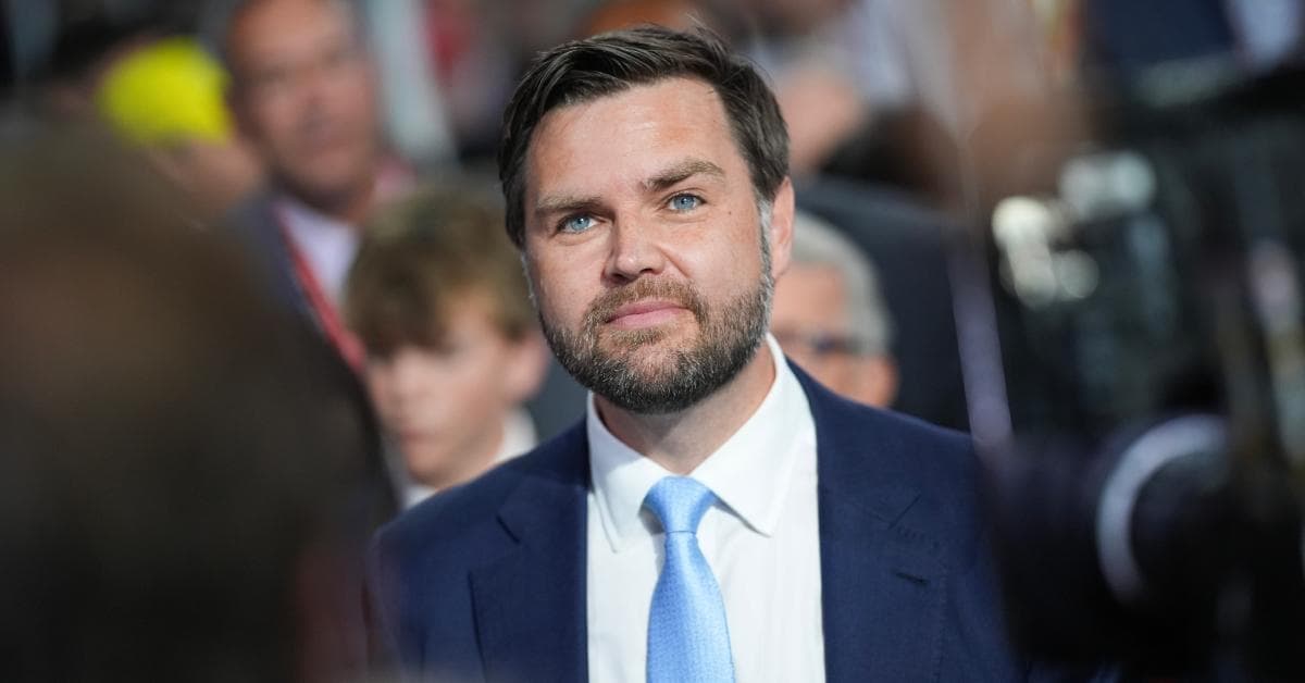 Fact Check: Jd Vance changed his name
