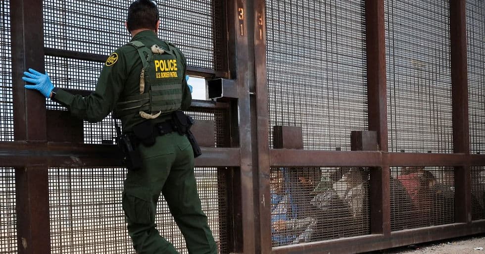 Fact Check: ICE maintains an online detainee locator for tracking detained individuals.