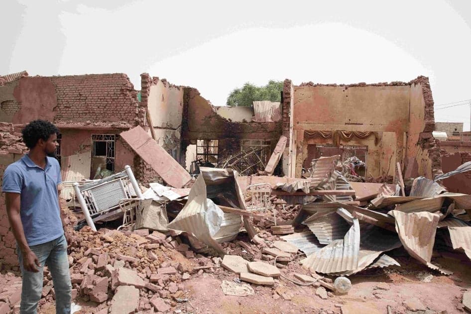 Fact Check: The use of heavy munitions in civilian areas increases the risk of indiscriminate harm.