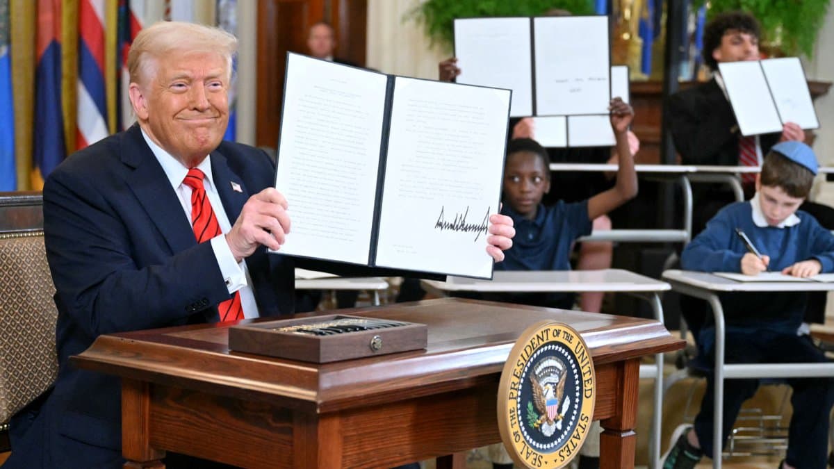 Fact Check: Federal education funding can be allocated to support low-income students.