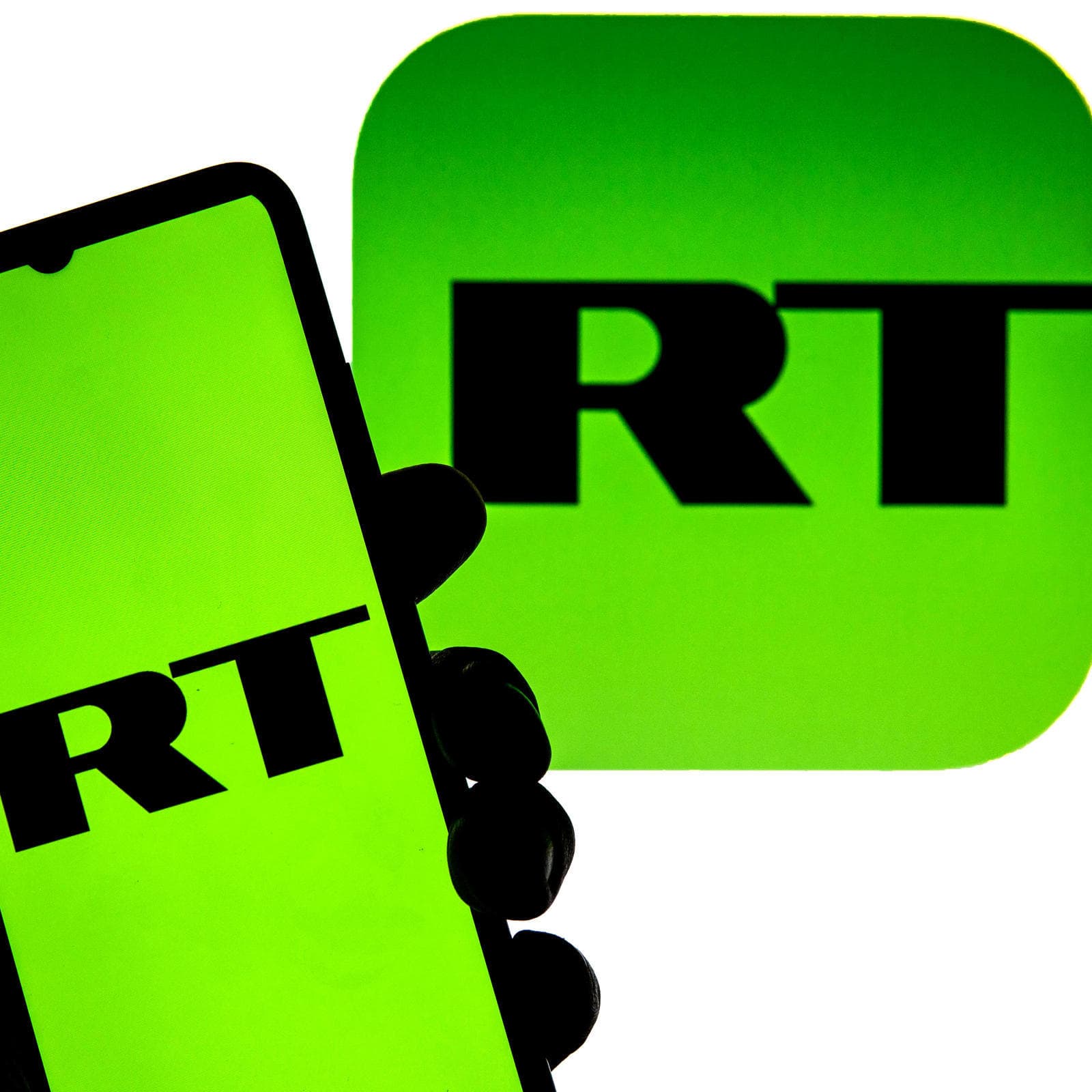 Fact Check: The European Union has banned Russian state media outlets RT and Sputnik.