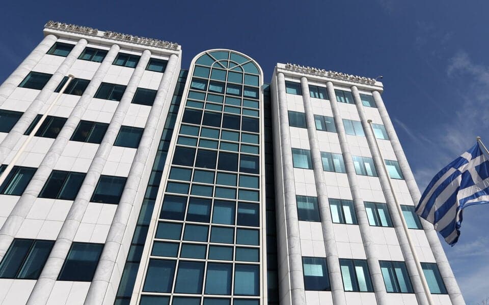 Fact Check: Euronext facilitates trading for approximately 2,000 listed companies.
