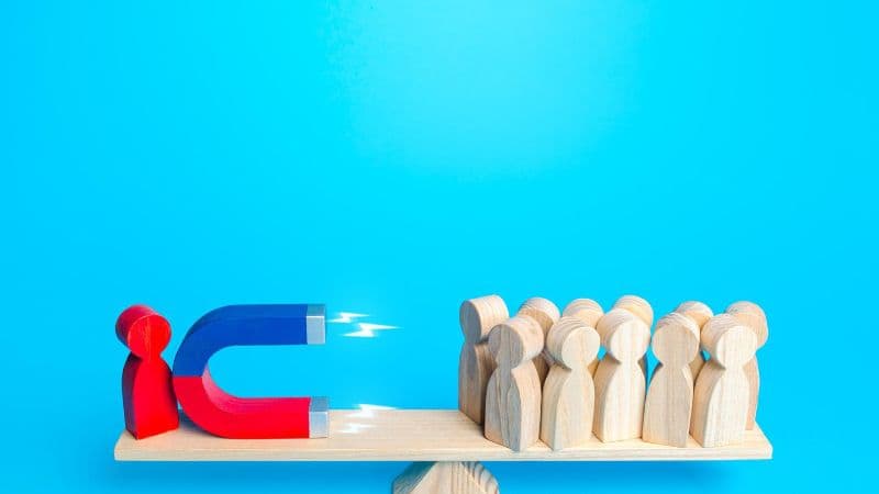 Fact Check: Online platforms can be used to organize and promote extremist ideologies.