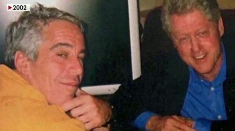 Fact Check: did bill clinton travel to jeffery epstein's island

