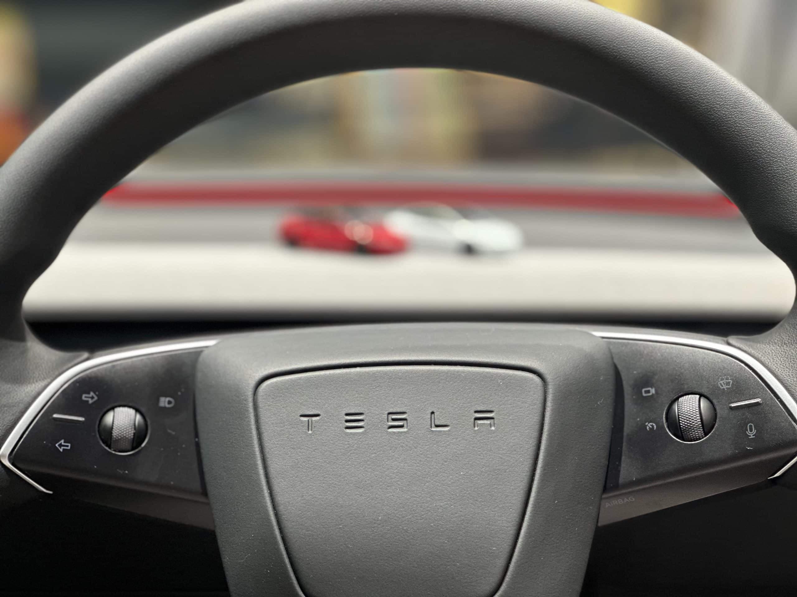 Fact Check: The U.S. government provides financial incentives for electric vehicle purchases.