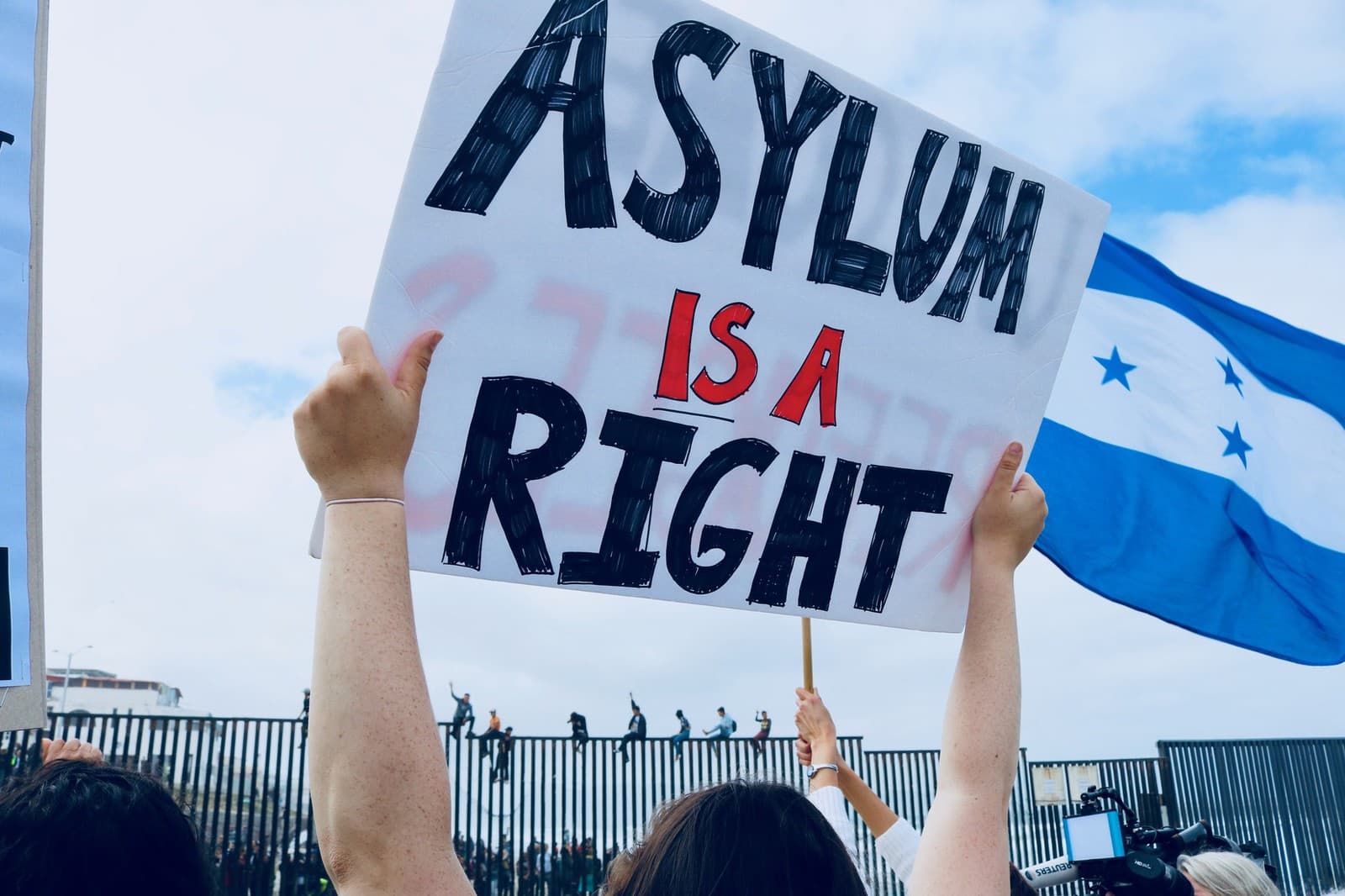 Fact Check: Asylum seekers have specific rights under U.S. immigration law.
